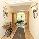 Seeapart Poeder Гостевой дом 4*
